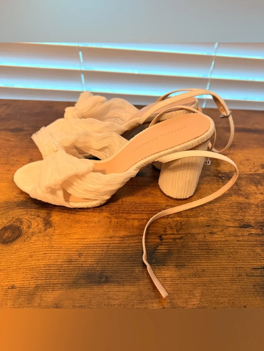 Loeffler Randall Camellia Pleated Bow Heels, Size 9 - Picture 4 of 6